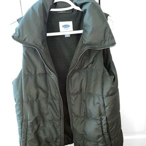 Old Navy Puffer Vest